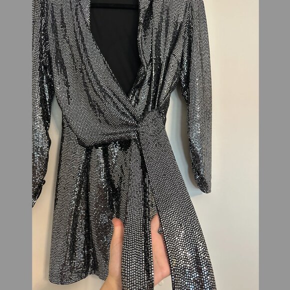 Sparkly Sequin Romper/Jumpsuit - Picture 5 of 10